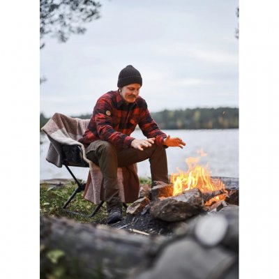 Useful shirt for everyday and leisure.