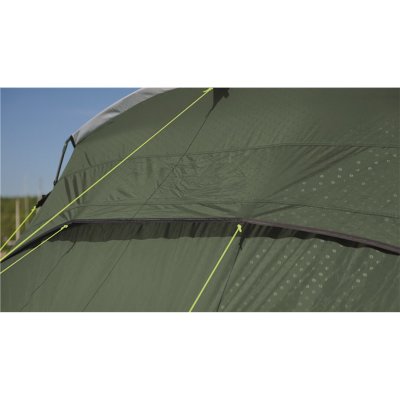 Large valve at the rear and two valves at the front provide a good air flow through the tent.