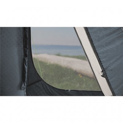 Tinted windows on the front of the tent Earth 2
