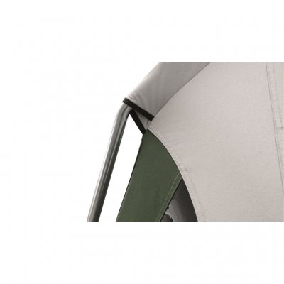 Color marking on poles and pole channels makes the tent easy to assemble.