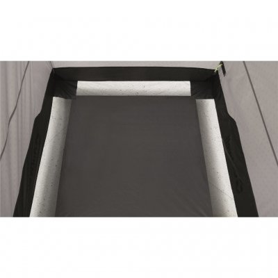 Vloer beschermt tegen vuil en vocht.