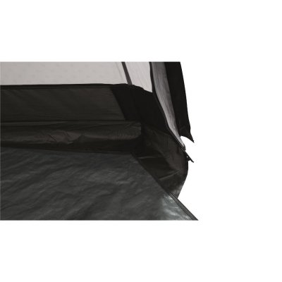 A floor with folded edges protects against rain and dirt.
