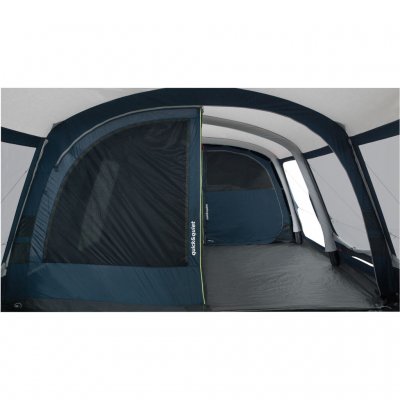 Door between the two large rooms of the Outwell Wood Lake 6ATC family tent.