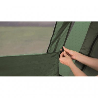 Curtains that can be adjusted in three steps.