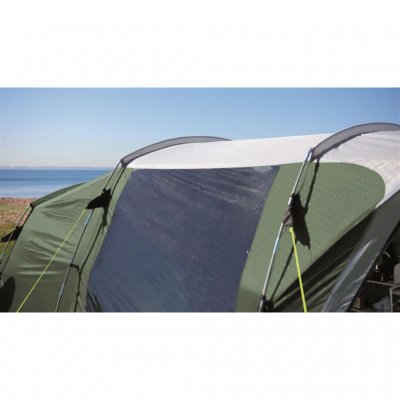 Large tinted windows provide a bright and nice tent.