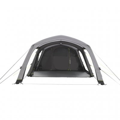 De deur naar de familiekamer kan volledig opzij worden gerold om een ​​volledig open en luchtige ruimte te creëren