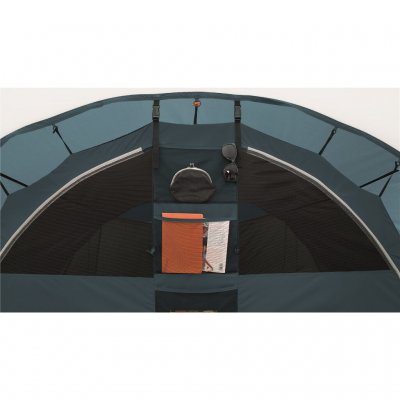The inner tent in Easy Camp Palmdale 400 has pockets for equipment on the side. Perfect for keeping track of smaller things.