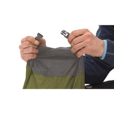 Compression packsack make the tent Robens Challenger easy to pack.