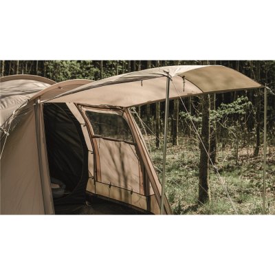 The door in the front can be stretched out like a sunroof