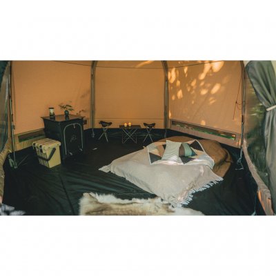 Furnish freely for the tent Robens Yurt.