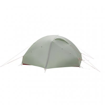 De deuren sluiten volledig en maken de tent regen- en winddicht.