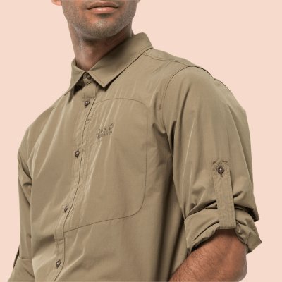 Sleeves that can be rolled up.