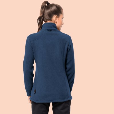 Durable and warm fleece from Jack Wolf Skin in 100% recycled material.