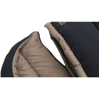 Outwell's own powerful zipper slides easily and lasts a long time.