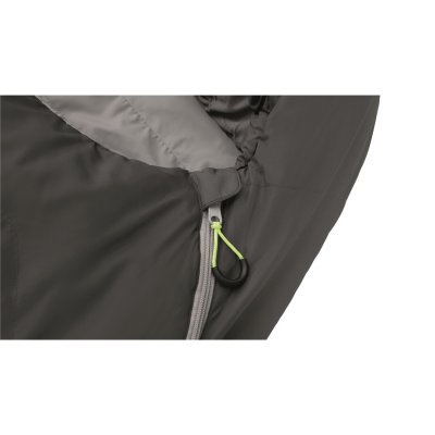 Baffle at the zipper protects against cold drafts