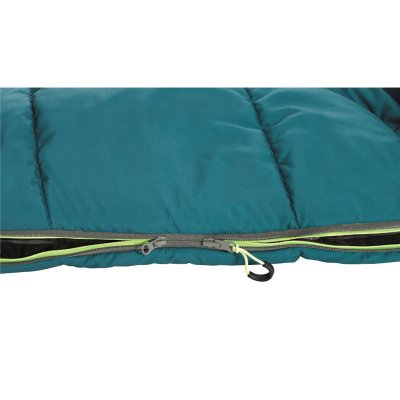 Double zippers allow the sleeping bag to be opened from below.
