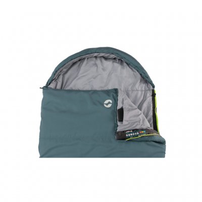 The sleeping bag has a pocket for valuables or telephone.