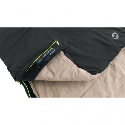 The Outwell Celestial Lux Double sleeping bag has an overweight edge along the zipper that provides extra warmth.