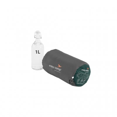 De Easy Camp Starling Mummy Green Jr. kinderslaapzak kan worden opgerold tot een klein pakformaat.