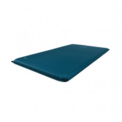 Dubbele zelfopblazende slaapmat voor kamperen en overnachtingen in een tent.