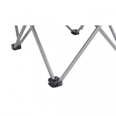 Stabiele poten met rubberen voetjes zorgen ervoor dat de bank stevig staat.