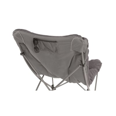 Practical mesh pocket on the back of the chair