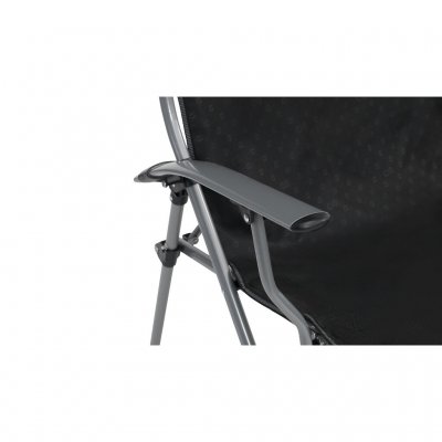 Stevige armleuningen van metaal geven de Outwell Goya XL campingstoel een solide gevoel.