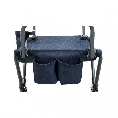 Opbergvakken en een flessenhouder