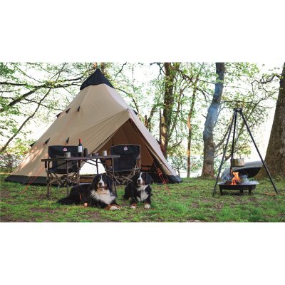 The camping chair is perfect for trips in the wilderness or on the campsite.