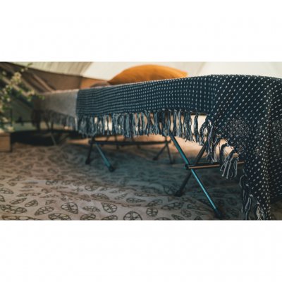 Increase the comfort in the tent with a tent bed.