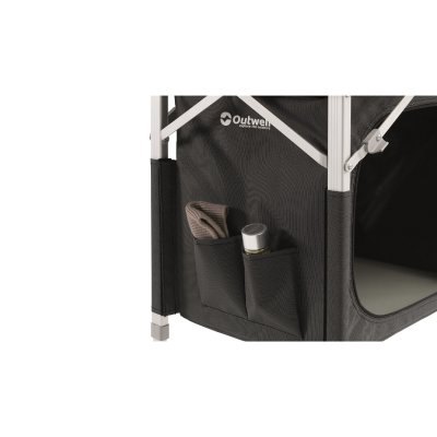 Twee zijzakken aan elke kant.