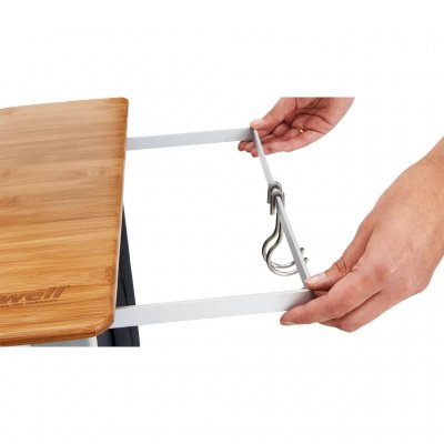Uittrekbare houder voor een Outwell Collaps schotel vergemakkelijkt het koken op de camping.