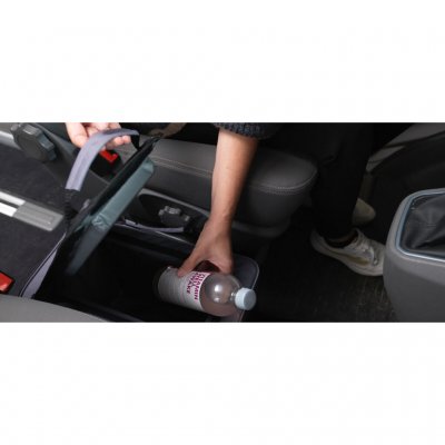 Geniet van eenvoudige en gemakkelijke toegang tot koude drankjes tijdens het rijden.
