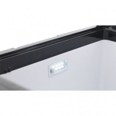 Ingebouwde verlichting in de koelbox.