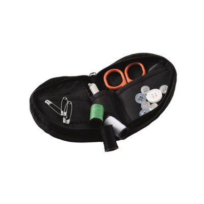 Easy Camp Sykit with needle, thread, scissors, buttons and safety pins.