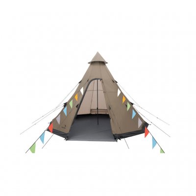 Flag game at Easy Camp Moon tipi tent.