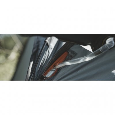 Handige zonnedouche voor kamperen en buitenactiviteiten