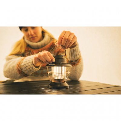 Klein, licht en oplaadbare campinglamp met hanger en krachtige batterij.