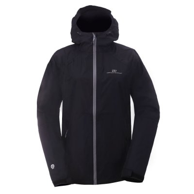 2117 Flistad Eco 2.5L Black is a light shell jacket for hiking and camping.