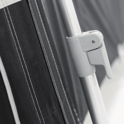 De DynaLite aluminium voorstokken kunnen worden aangepast aan een ongelijke ondergrond