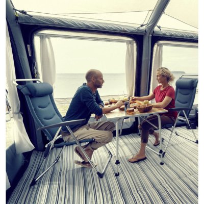 The Dometic Quattro Milano Pro camping chair has eight steps on the backrest.