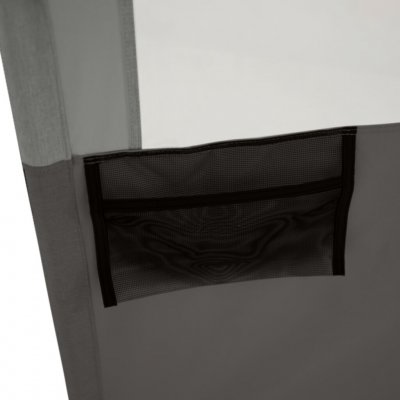 Opbergvak aan de achterkant van het windscherm.