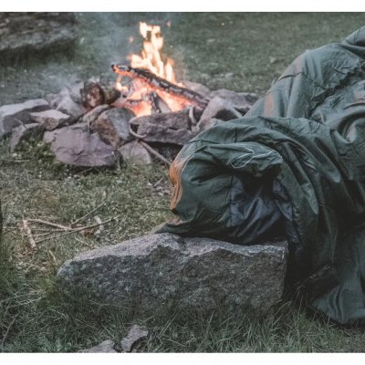 Sluitbaar voeteneinde met knopen zorgt voor extra warmte tijdens koude nachten.