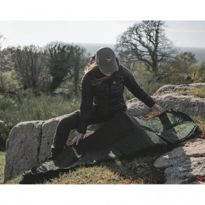 Kevyt itsestään täyttyvä makuualusta, joka on täydellinen silloin, kun pakkaustilavuus ja paino ovat ratkaisevia.