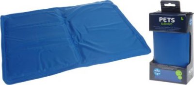 Cooling blanket for dogs - perfect for hot days!