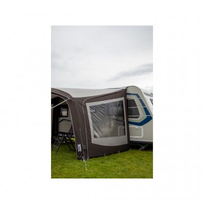 De zijwand voor de Sky Link 400 – een praktisch accessoire dat extra bescherming biedt tegen wind en het comfort tijdens het kam