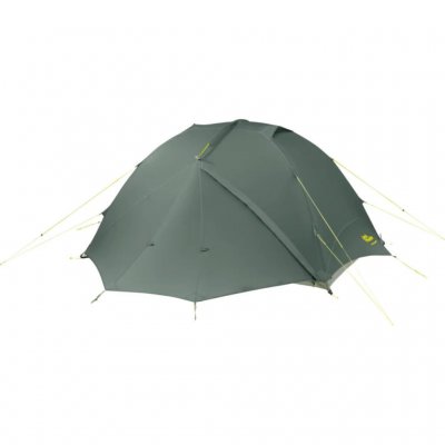 The Jack Wolfskin Real Dome III is a completely independent 3-person dome tent with a very good performance in strong winds.