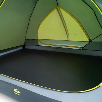Twee openingen maken het gemakkelijk om de tent in en uit te gaan.