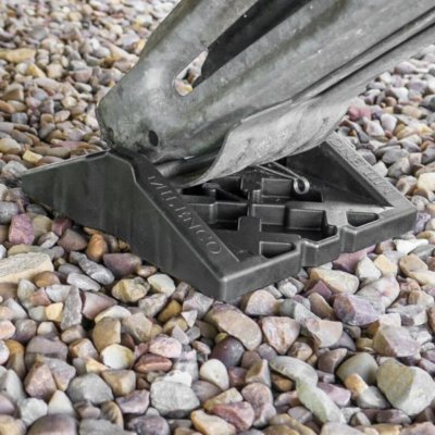 Provides a more stable caravan on soft surfaces.