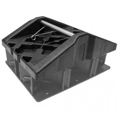 Stack plate that builds up the support leg in case of larger unevenness.